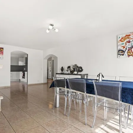 Willa 150m2, Piscine, Parking, Wifi, Clim