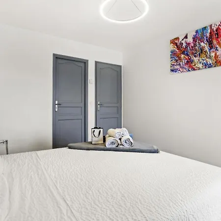 150m2, Piscine, Parking, Wifi, Clim * Saint-Raphael (Var)