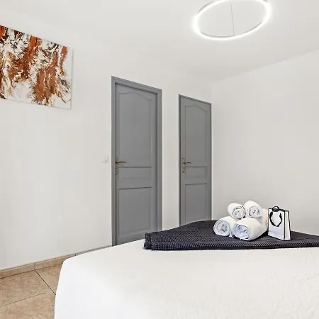 150m2, Piscine, Parking, Wifi, Clim